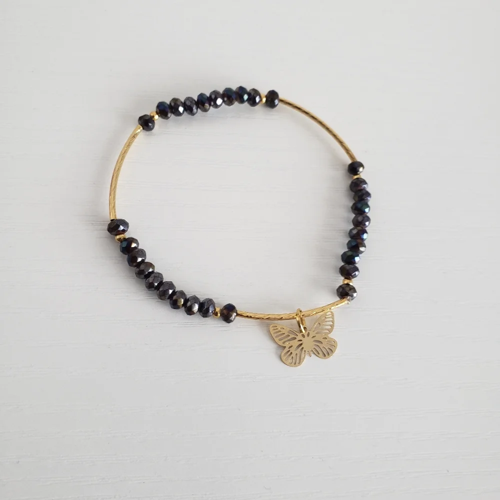 Bracelet, stackable dainty butterfly detail. Single bracelet - Picture 1 of 6